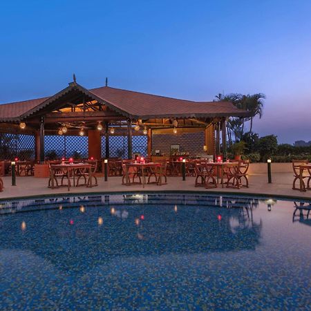 Sheraton Grand Pune Bund Garden Hotel Экстерьер фото