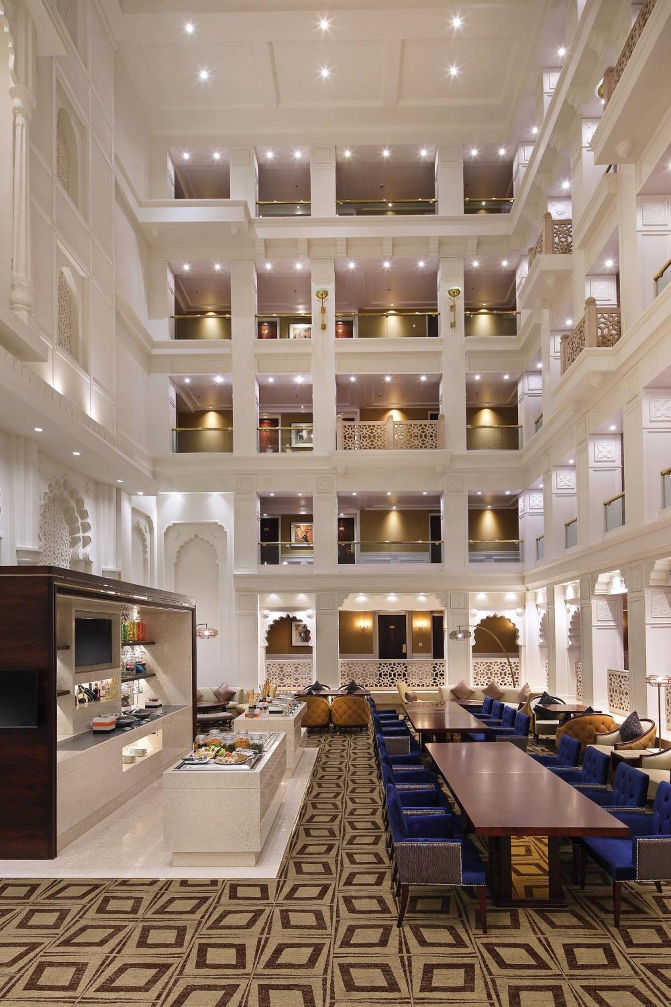 Sheraton Grand Pune Bund Garden Hotel Экстерьер фото
