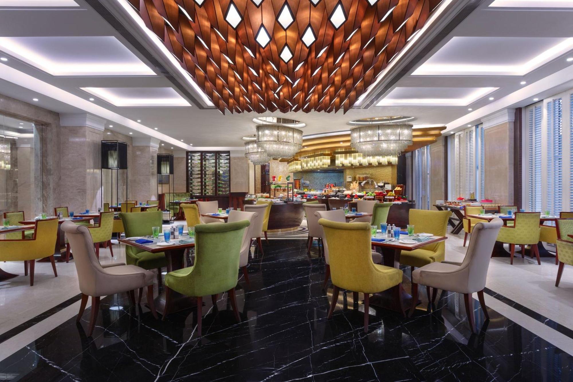 Sheraton Grand Pune Bund Garden Hotel Экстерьер фото