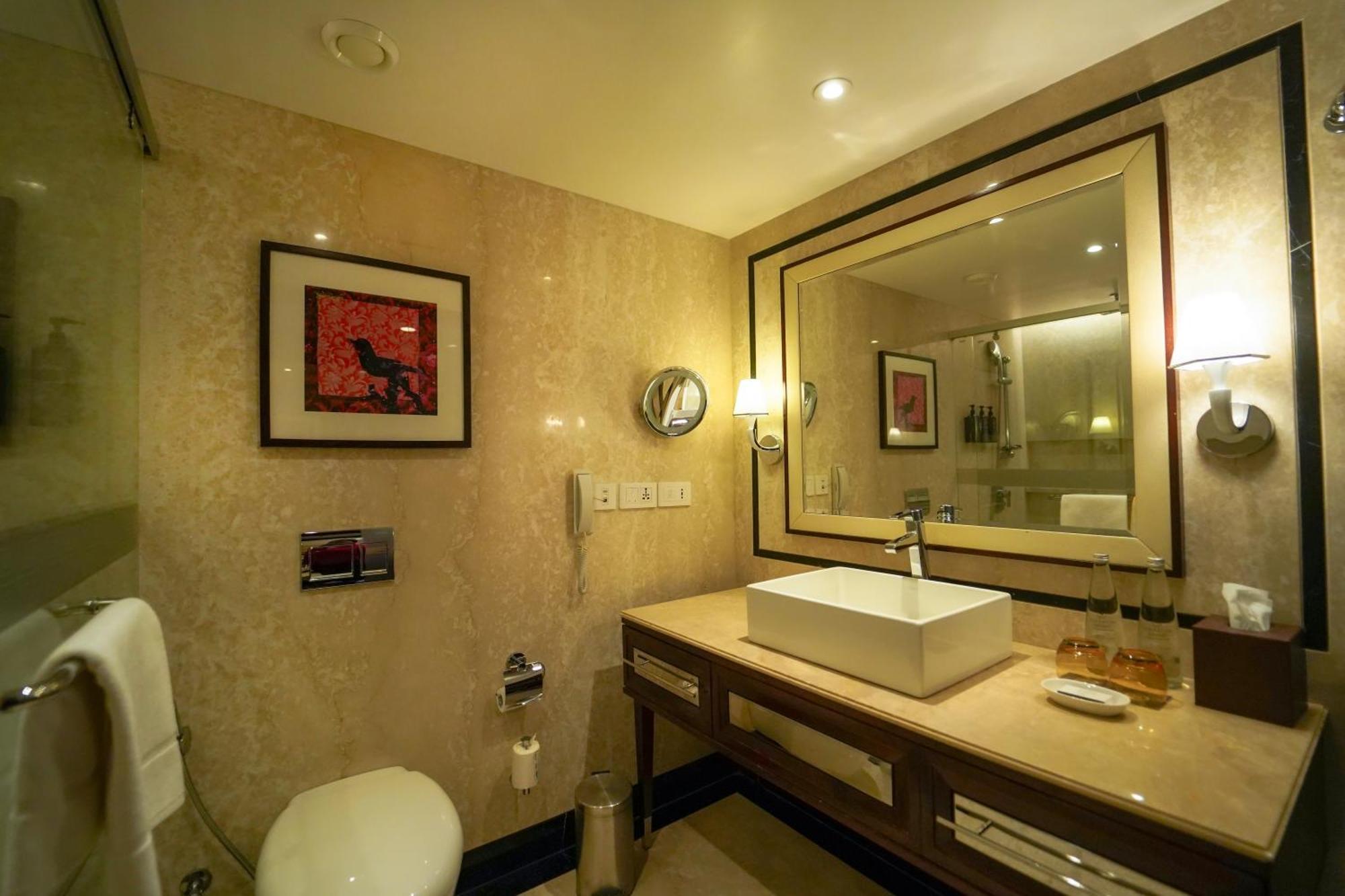 Sheraton Grand Pune Bund Garden Hotel Экстерьер фото