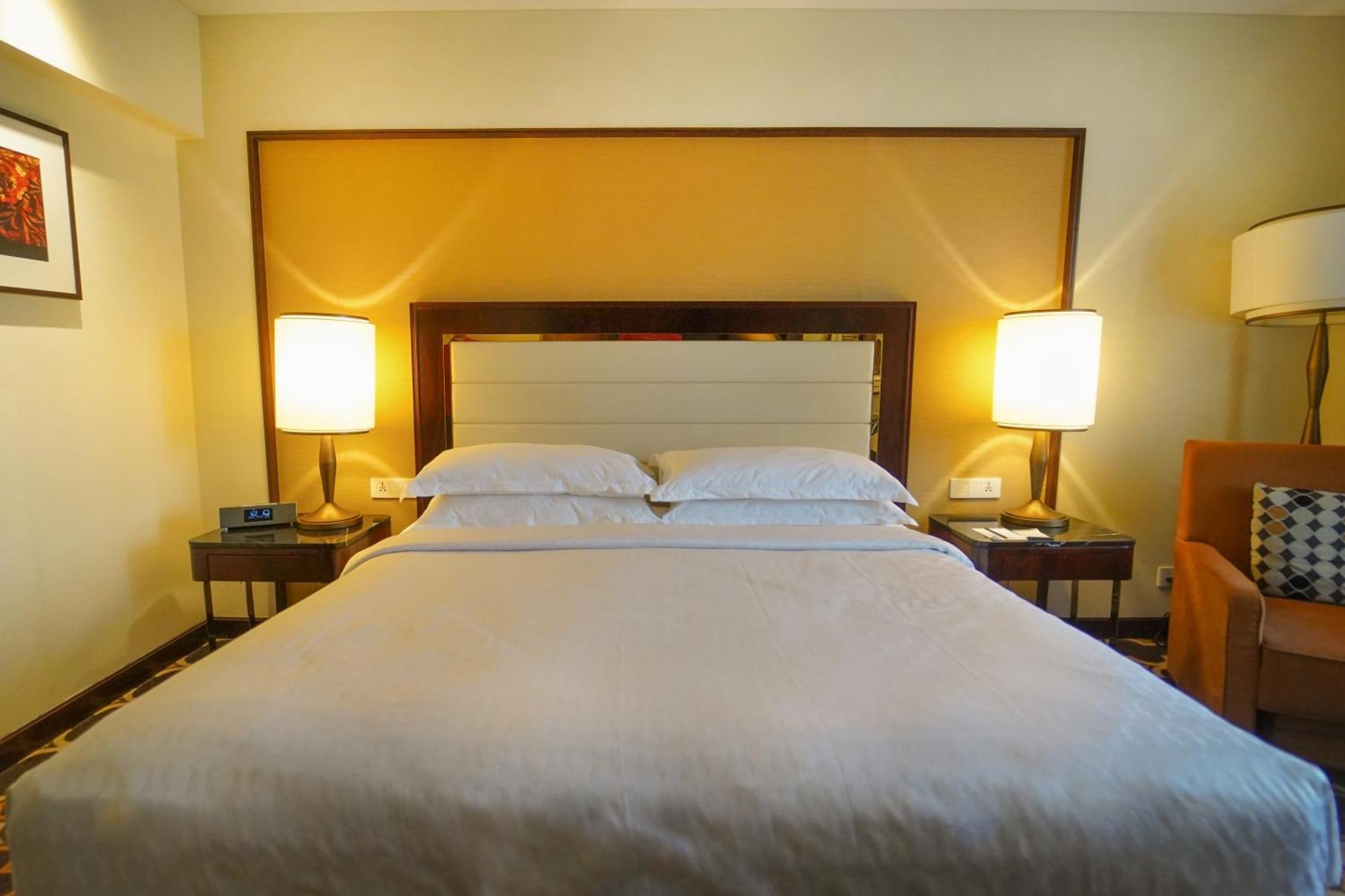 Sheraton Grand Pune Bund Garden Hotel Экстерьер фото