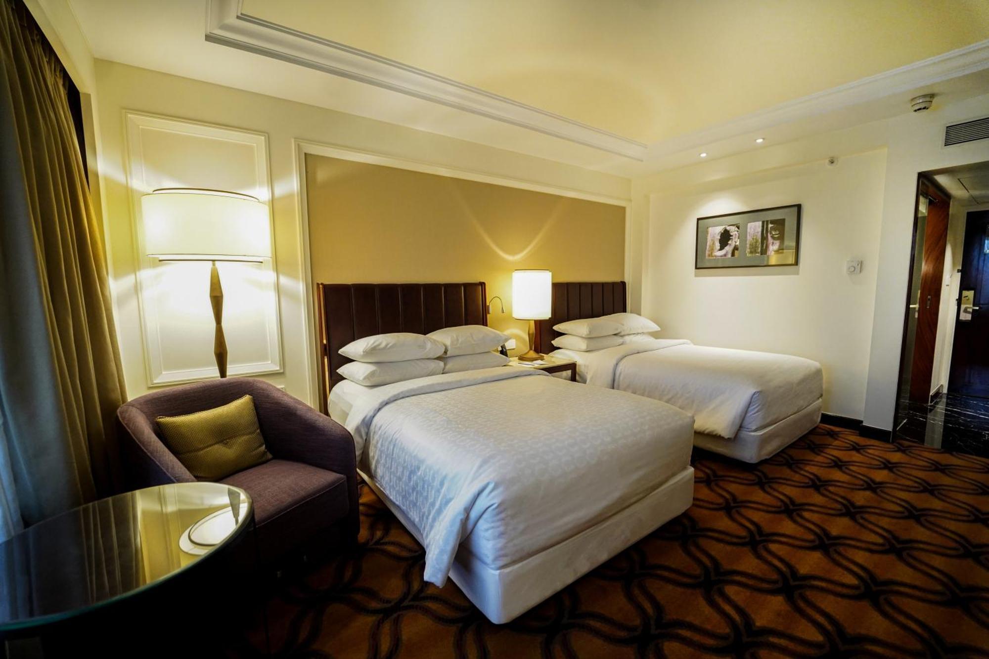Sheraton Grand Pune Bund Garden Hotel Экстерьер фото