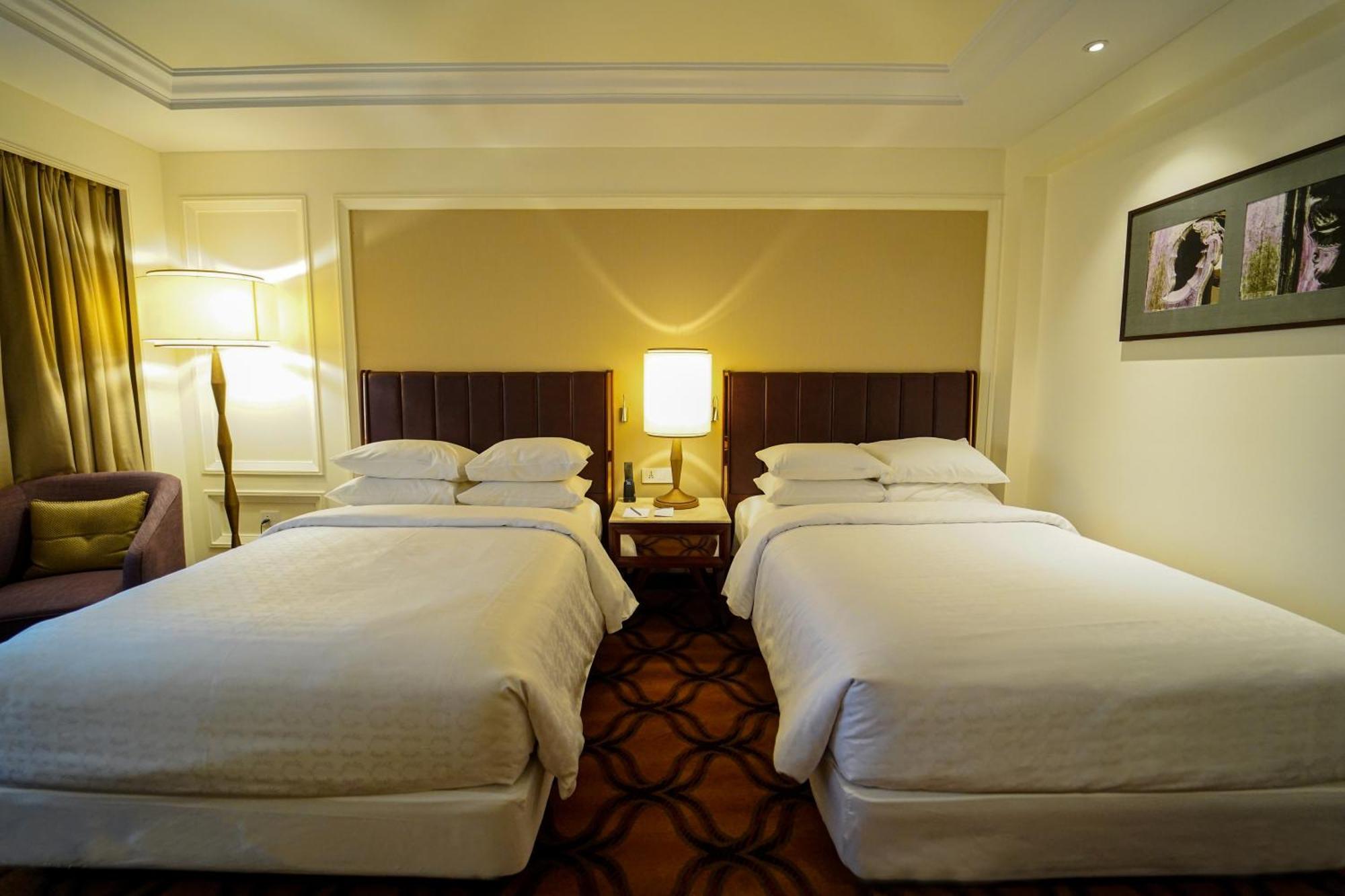 Sheraton Grand Pune Bund Garden Hotel Экстерьер фото