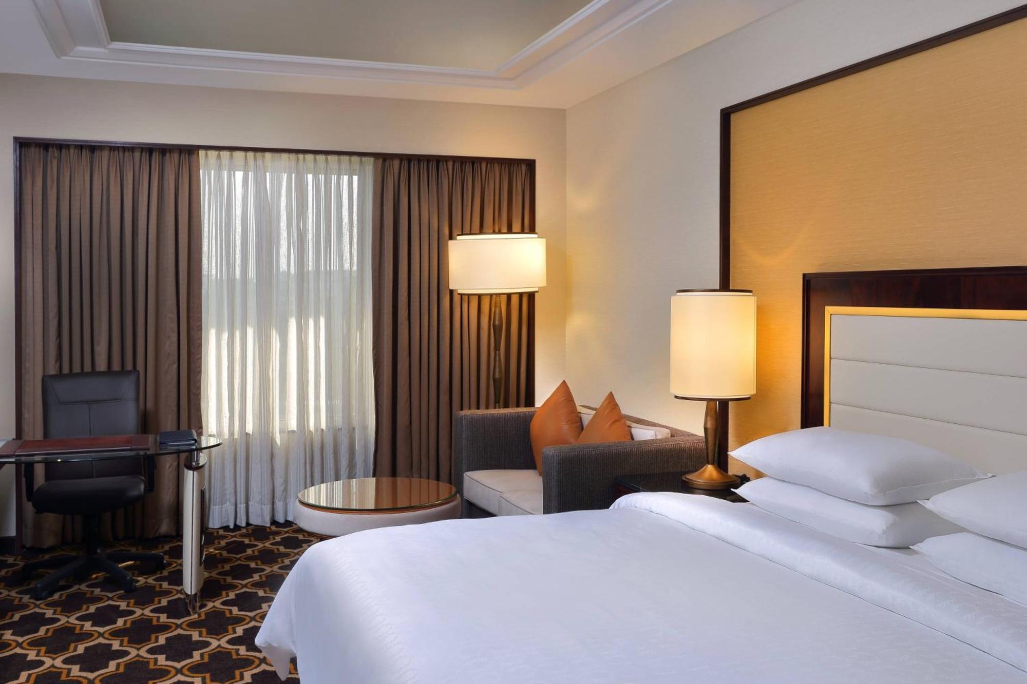 Sheraton Grand Pune Bund Garden Hotel Экстерьер фото
