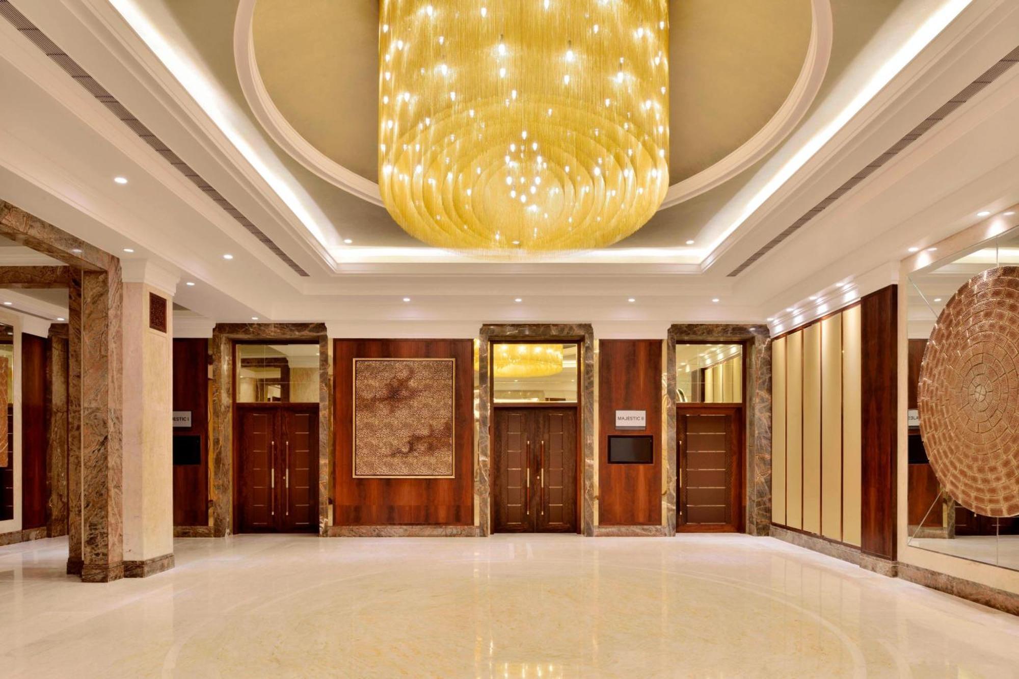 Sheraton Grand Pune Bund Garden Hotel Экстерьер фото