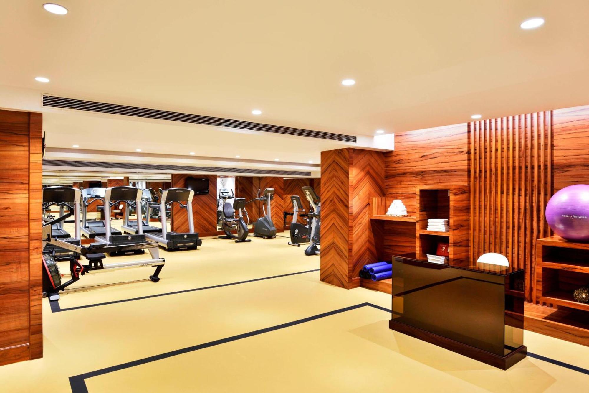 Sheraton Grand Pune Bund Garden Hotel Экстерьер фото