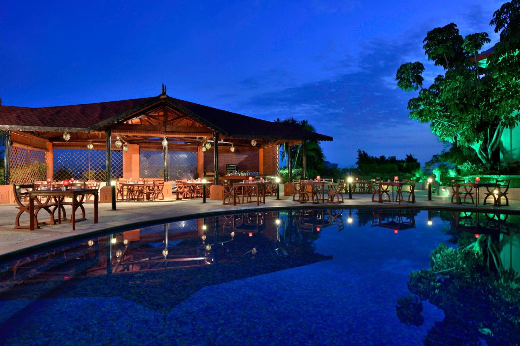 Sheraton Grand Pune Bund Garden Hotel Экстерьер фото