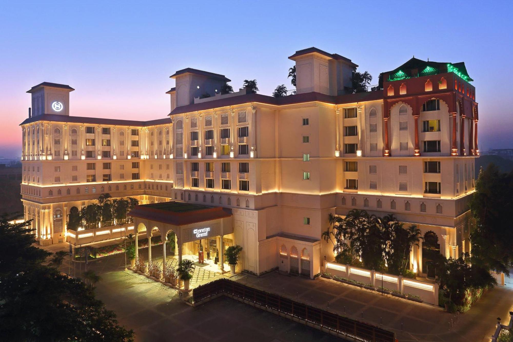 Sheraton Grand Pune Bund Garden Hotel Экстерьер фото