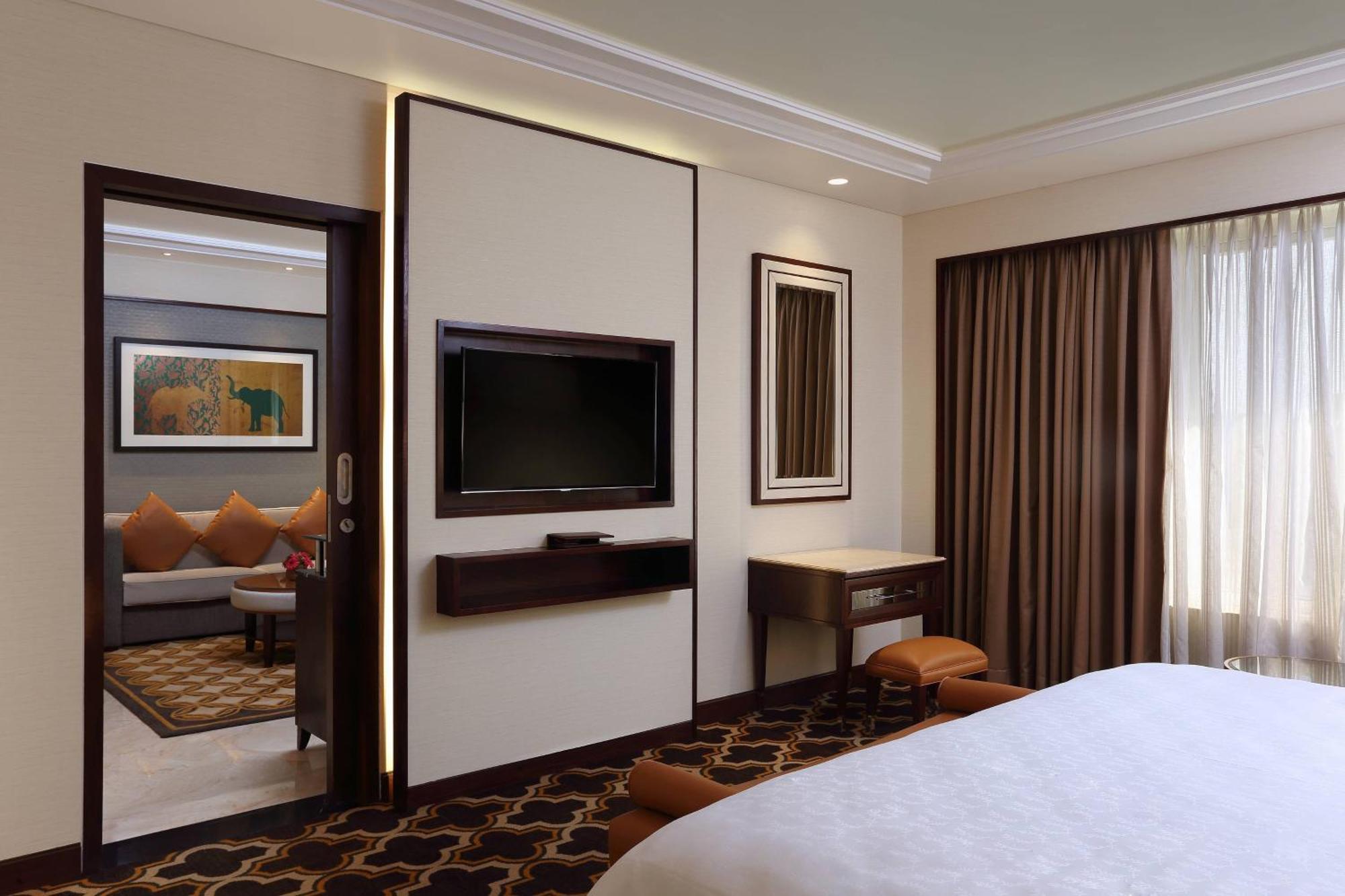 Sheraton Grand Pune Bund Garden Hotel Экстерьер фото