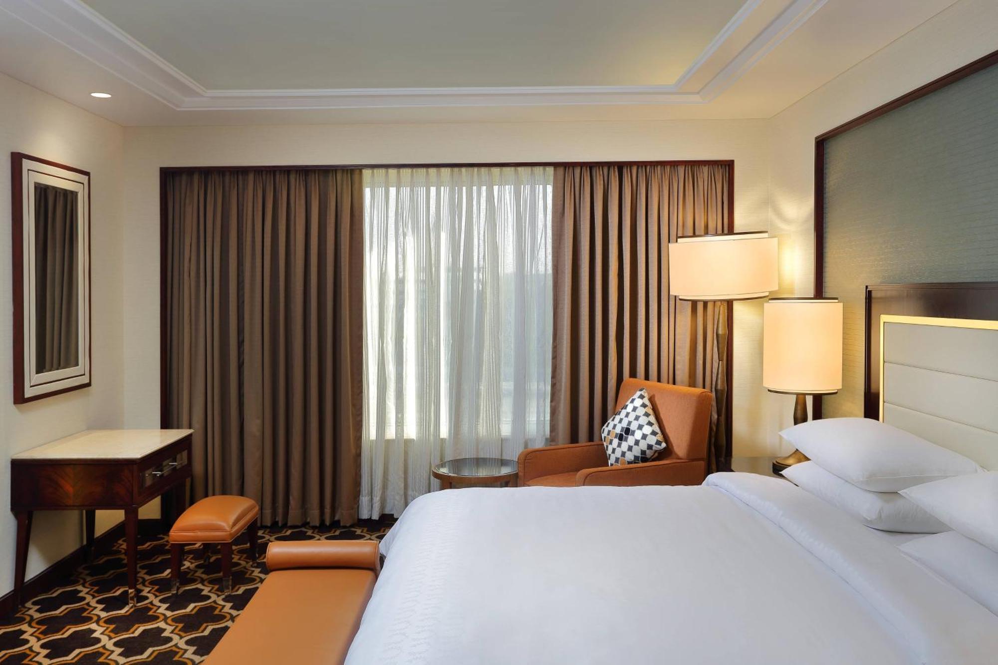 Sheraton Grand Pune Bund Garden Hotel Экстерьер фото